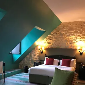 Hotel De Conde, Paris