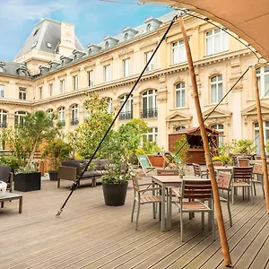4* Отель Crowne Plaza Republique By Ihg
