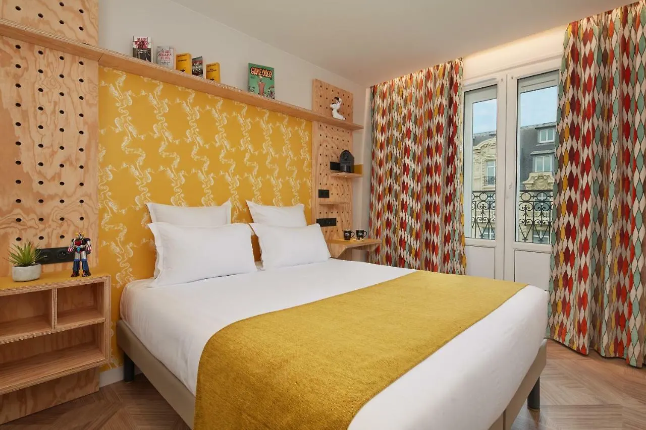 ***  Hotel Locomo - Gare De Lyon Bastille Paris France